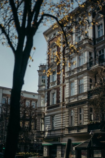 Beyond Why Choose a Large Student House in Leeds?